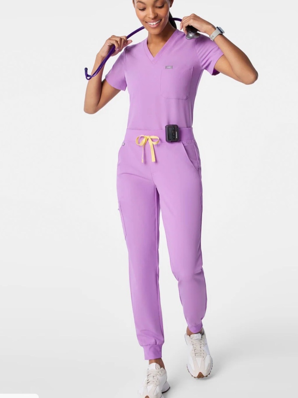 Figs Lavender woman scrubs/ joggers with Neon Green Drawstring size XXS/P